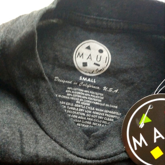 MAUI and Sons NEW Classic Shark Long Sleeve Shirt - Picture 6 of 6